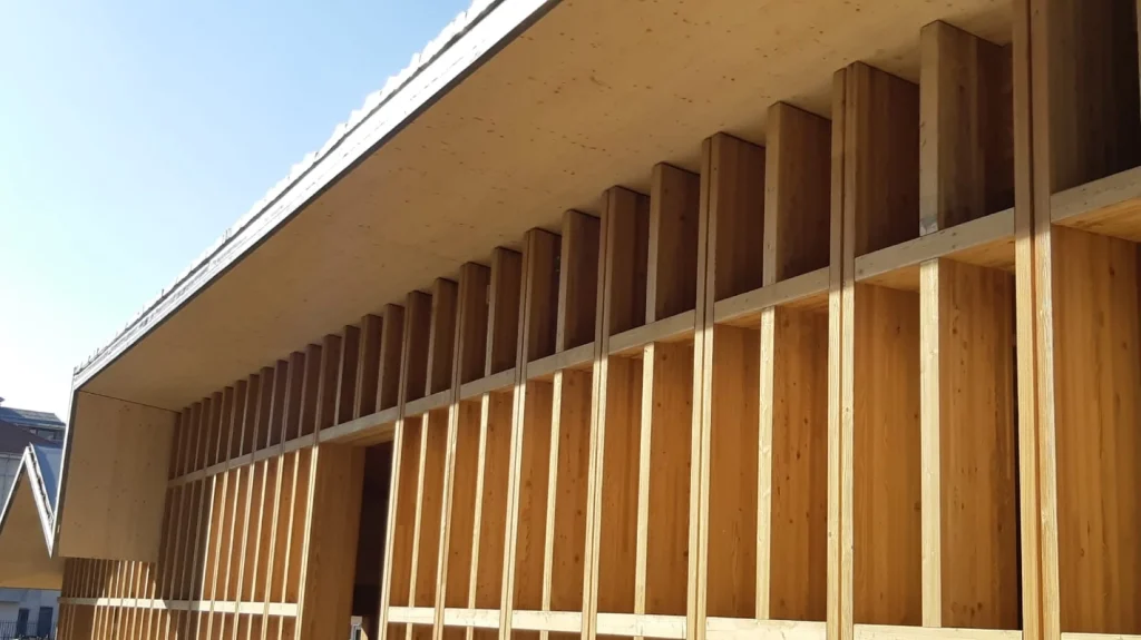 Costruzione edificio bancario